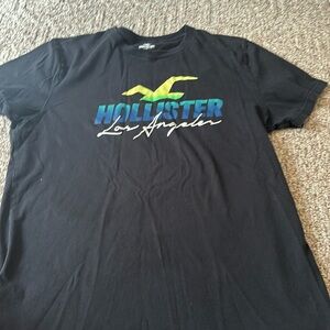 Men’s Hollister Tshirt